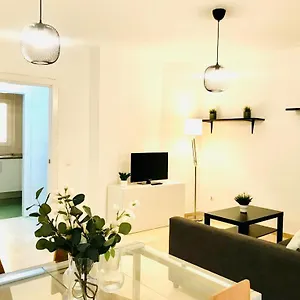 https://charming-apartment-in-the-old-town-with-pool.1costadelsol.com